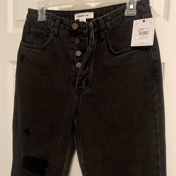NWT O’Neill black distressed straight leg jeans. Size 28 - Picture 4 of 7